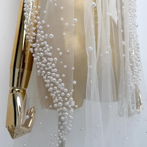 Beaded Bridal Veil,Pearl Bridal Veil,Cathedral Veil,Long Veil,Pearl Wedding Veil,Handmade Veil,Delicate Edge Veil,One Tier Veil,Custom Veil,