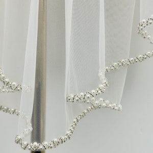 Beaded bridal veil,wedding Pearl veil,Beaded edge veil,Classic plain veil,Beaded Veil,elegant veil,Ivory Cathedral Veil