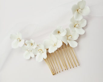 Wedding Hair Comb • Hair Comb For Bride • Bridal Hair Jewelry • Wedding Accessories • Hair Comb with Flowers and Pearls • Bridesmaid Gift