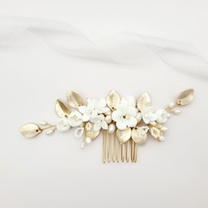 Pearl Hair Comb • Wedding Hair Comb • Bridesmaid Gift • Hair Comb For Bride • Wedding Hairpiece • Bridal Accessory For Hair • Gift For Her