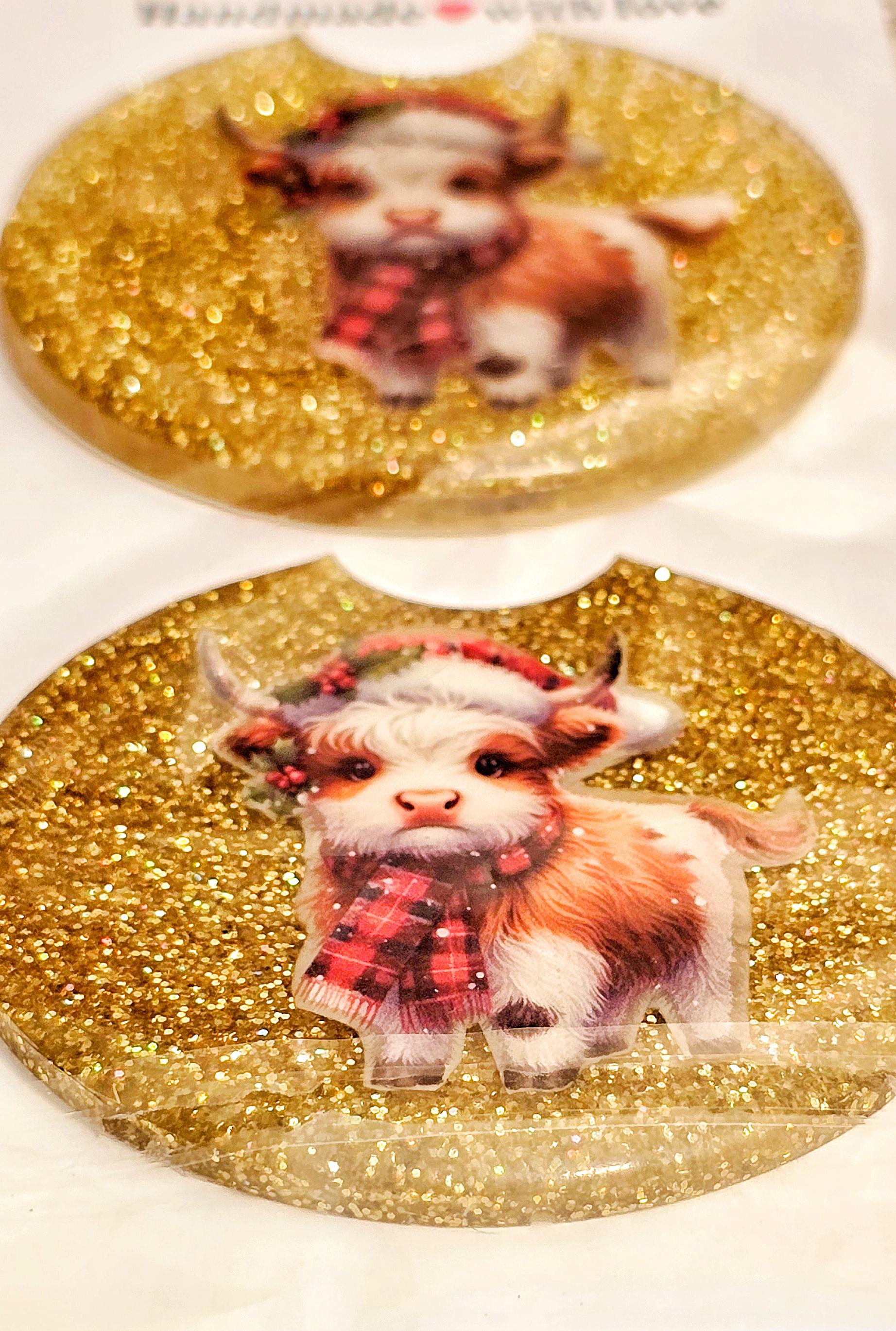 Christmas Highland Cow Resin Car Coaster - Festive & Durable Cup Holder Accessory - Thumbnail 3