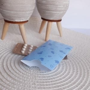 Pilulier blister "Fleur Bleue"