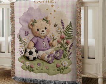Manta tejida personalizada para bebé niña con temática de fútbol / Nombre personalizado / Osito de peluche floral / Regalo para niña / Regalo para baby shower