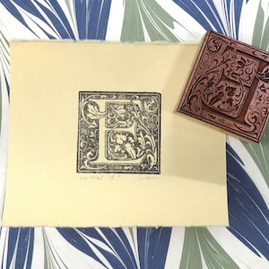 Letra inicial impresa original, imprenta tipográfica de tipo móvil victoriana, tipografía antigua, Morris, regalo hecho a mano en papel impreso, regalo artesanal