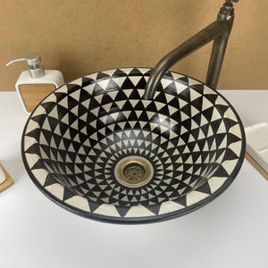 Lavabo de cerámica, lavabo de baño hecho a mano, lavabo de vasija en blanco y negro, cuenco de baño artesanal, tocador de baño boho, accesorio de baño único