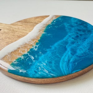 Personalized Resin Beach Charcuterie Round Paddle Handle - Wedding | Birthday | Anniversary | Hostess Gift