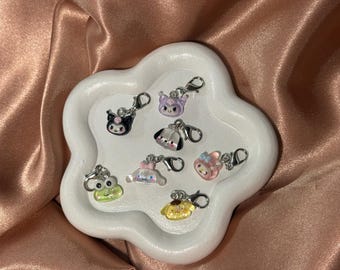 Sanrio kuromi cinnamoroll kerropi pochacco pompompurin my melody Kindle E-Reader Cellphone IPhone Claw Clip Charms. Dust Plug Charms