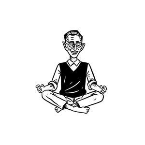 Op de afbeelding: Een zwart-wit lijntekening van een persoon met kort haar en een ronde bril, gekleed in een overhemd met kraag onder een mouwloos vest en een broek. De persoon zit in een gekruiste meditatiehouding met de handen rustend op de knie&euml;n.