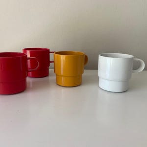 Vintage Mepal Camping Mugs - Holland Basic 161 Melamine Cups