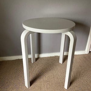 Jufhamvintage-  vintage Ikea Frosta stool in Aalto for Artek style- heavy birch stool- 80s Ikea