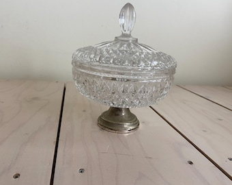 jufhamvintage- Vintage Geschliffene Glas Konfektdose mit Deckel- Elegante 50er Jahre Bonbonniere