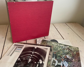 Jufhamvintage- Vintage red and grey vinyl record case -  1960s LP case- 33 RPM storage