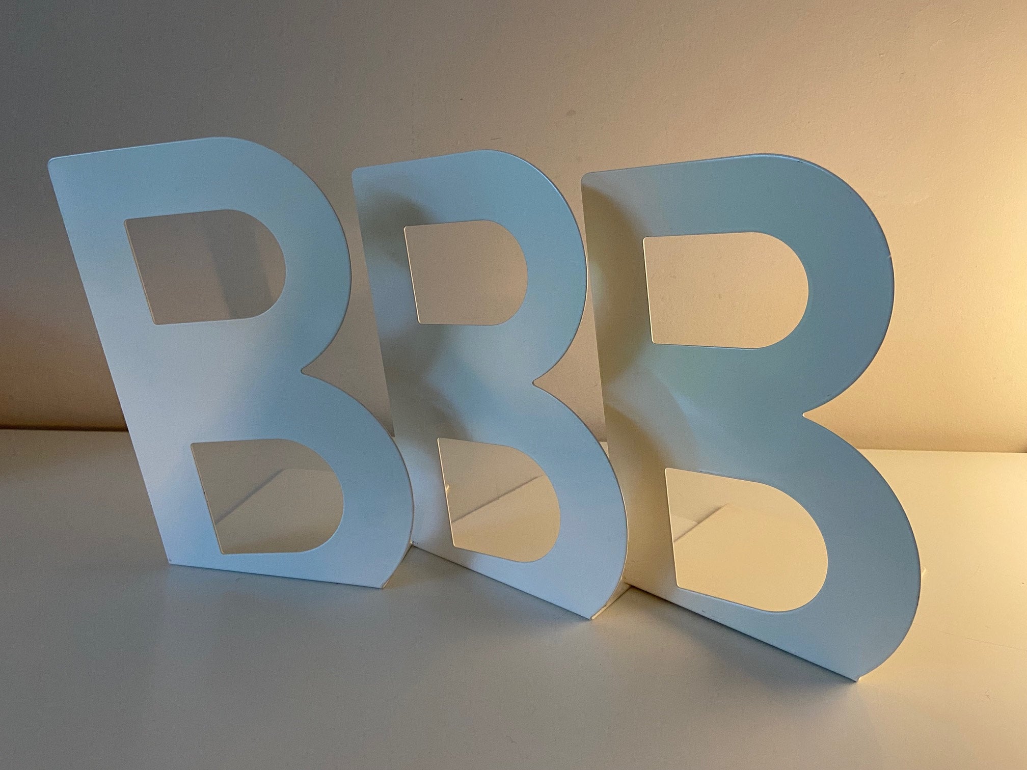 国内外の人気集結！ Jufhamvintage- Billy Bookends Ikea Vintage Large Two of Set その他