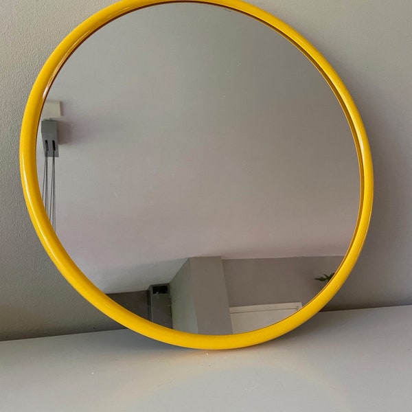 jufhamvintage- vintage space age mirror with yellow frame 1990s