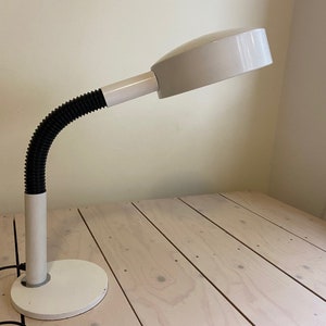 jufhamvintage- vintage Hala desk lamp- 70s table Lamp Hala Zeist Holland- White and black metal table lamp-