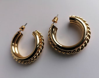 Vintage, Hoop earrings, Rope detail, Pierced ears, Gold, Nautical, 1980's