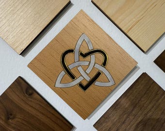 Azulejos de pared con superposición magnética / Arte de pared modular de madera personalizable / Arce y nogal / Decoración ecológica intercambiable / Nudo de amor celta