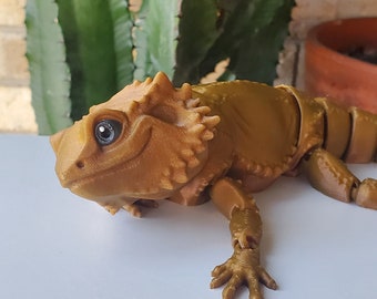 Realistic 3D Printed Articulating Bearded Dragon Toy Bearded Dragon Flexi Reptile Lizard 3D Printed Animal