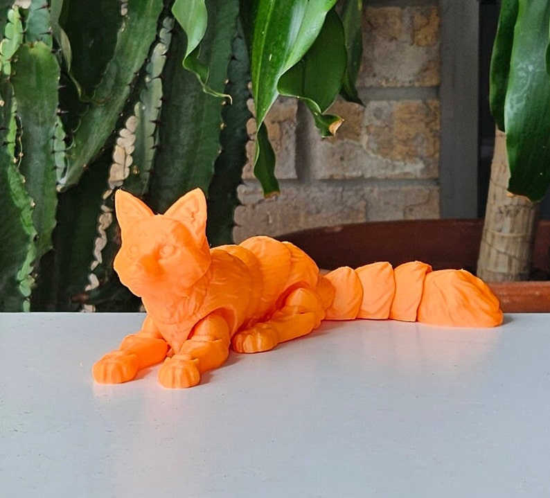 Handcrafted 3D Printed Articulated Flexi Fox Fidget Toy Unique Fox Figurine for Stress Relief 3D Printed Therian Animal Sculpture Orange