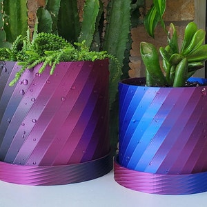 Handcrafted Twisted Geometric Indoor Plant Pot with Tray Custom Unique 3D Printed Flower Pot Planter Home Decor in Durable Plastic