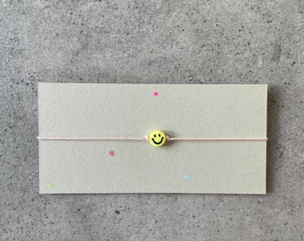 Fine nylon bracelet smiley pastel mint // friendship bracelet // good mood to-go