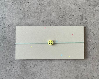 Fine nylon bracelet Smiley mint pastel // Friendship bracelet // Good mood to-go