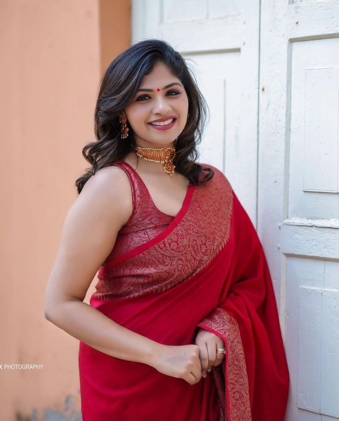 Bollywood Celebrity Inspired Pure Red Color Lichi Silk Wedding - Etsy  Denmark