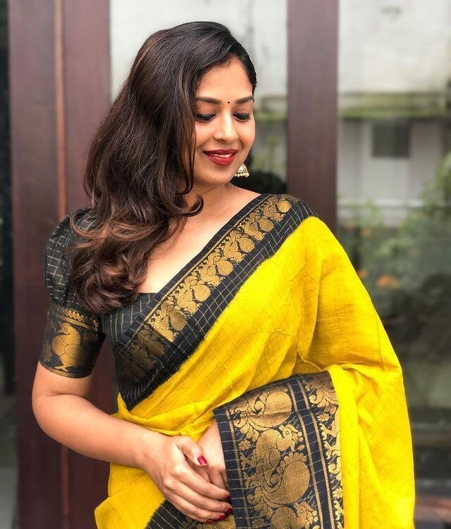 Printed Ghicha Saree (Yellow and Black) – HomeLife Services Private Limited