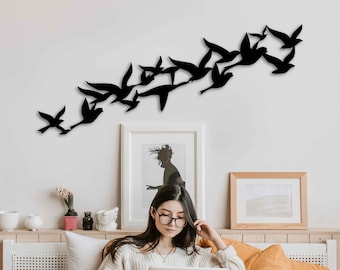 Arte de pared de pájaros de metal para decoración del hogar, arte de pared de pájaros voladores de metal para exteriores e interiores, arte de pared para sala de estar y dormitorio para amantes de las aves.