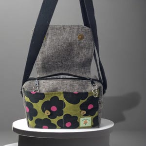 Crossbody Bag, Shoulder Bag with Pockets, Handmade Fabric Crossbody Bag, Lightweight Everyday bag, Floral bag with zipper, Bag gift .