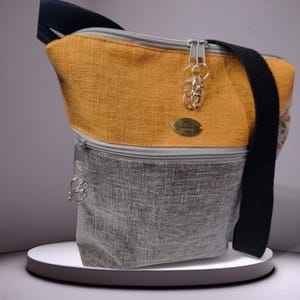 women&#39;s shoulder bag ,bag handmade with hemp fabric, Vegan crossbody Canvas Bag, bag with pocket, closed with zipper, colors gray and orange