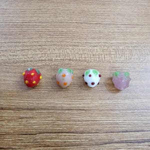 8pc, Lampwork Murano Strawberry Beads, Fruit Beads, Strawberry Charms, Handmade Jewellery Beads