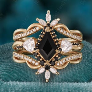 Vintage Kite Black Onyx Engagement Ring Set Yellow Gold Bridal Set Unique Moissanite Wedding Curved Band Art Deco Black Onyx Promise Ring
