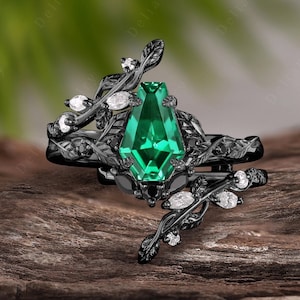 Gothic Coffin Cut Emerald Engagement Ring Set Black Gold Enhancer Moissanite Stacking Wedding Band Art Deco Emerald Bridal Set Promsie Gift