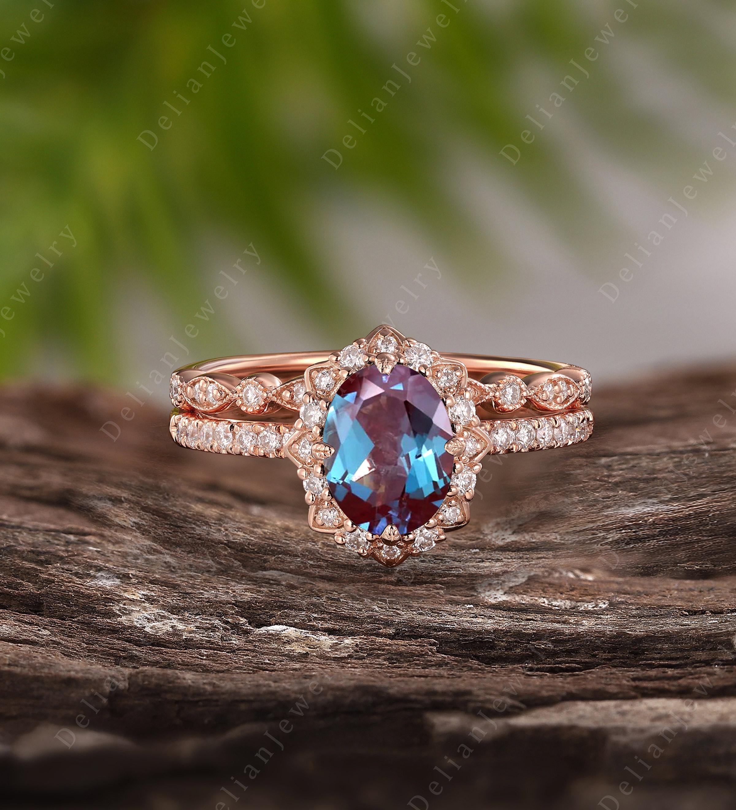 Vintage Oval Cut Alexandrite Engagement Ring Set Art Deco Rose Gold Moissanite Halo Ring Unique Alexandrite Ring Set June Birthstone