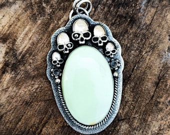 Chrysoprase Pendant, Skull Head Necklace , 925 Sterling Silver Plated , Gothic Pendant , Handmade Jewelry , Dark Jewelry , Christmas