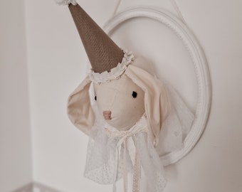 Tête de lapin, trophée de lapin à accrocher au mur, peluche douce pour chambre de bébé, décoration de lapin, décoration de tête d'animal pour chambre de bébé. Art mural lapin.