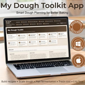 Puede incluir: Un portátil que muestra la interfaz de la aplicación "My Dough Toolkit", con el texto "Smart Dough Planning for Better Baking" encima. La interfaz incluye opciones para crear recetas, escalar la masa y realizar un seguimiento de los costes. El portátil está sobre una superficie de madera.