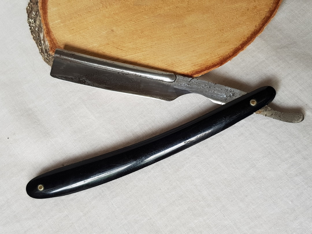 Straight Razor 5/8 Inch. J.A. Hellberg. Vintage Straight Razor. Made in