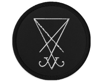 Parche bordado con el sello de Lucifer en blanco y negro
