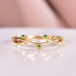 Unique Leaf Vine Twig Branch Nature Inspired Wedding Ring Art Deco Floral Wedding Band Peridot Round Green Gemstone Promise Ring For Women