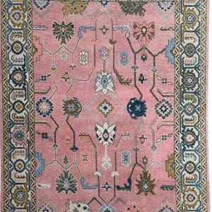 Tappeto Oushak rosa cipria – Tappeto in lana turca annodato a mano / Tappeto con decoro boho in tenui colori pastello / Tappeto decorativo Cottagecore 5x8,6x9,8x10,9x12.