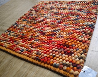 Handmade Rainbow Wool Felt Ball Rug, New Zealand Wool, Kids Room Carpet