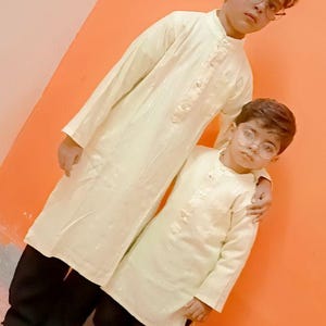 ベビー＆キッズ クルタ 幼児用クルタ（無地） - デシボーイ クルタ、インド風、自宅、ベビーシャワー、ベビーギフトに最適、男の子用クルタセット