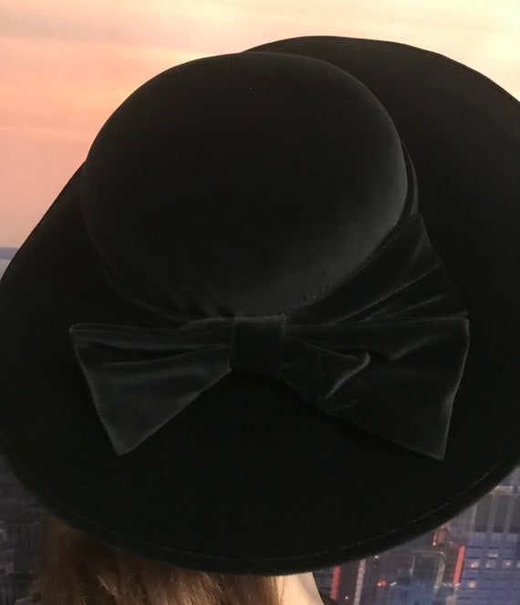 Beautiful vintage black velvet occasion hat by Ja… - image 5