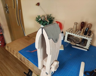 Wide Jaw Beech Wood Stitching Pony - Leatherwork Clamp