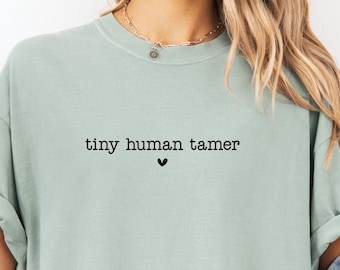Tiny Human Tamer PNG, projekt koszulki dla nauczyciela (pobranie cyfrowe)