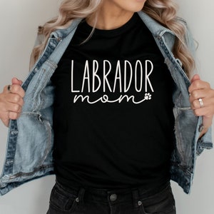 Labrador Mom PNG, Labrador Mom Shirt Png, Retriever Mom Gift for Dog Lovers, Fur Mom Png, Mother&#39;s Day Gift, Dog Mom Png, Labrador Retriever