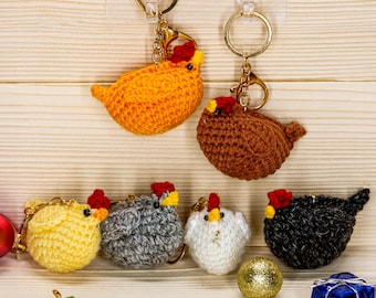 Chicken Crochet Keychain, Handmade Farmhouse Charm, Cute Rooster Bag Charm, Crocheted Animal Keyring, Gift for Chicken Lovers