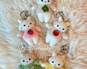 Chunky Crochet Kitten Keychain: Kawaii Amigurumi Cat Plushie